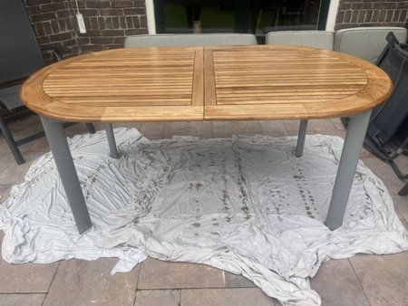 2024 Tuintafel